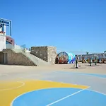 Garden Oasis - Private Garden & Free Parking Apartment *