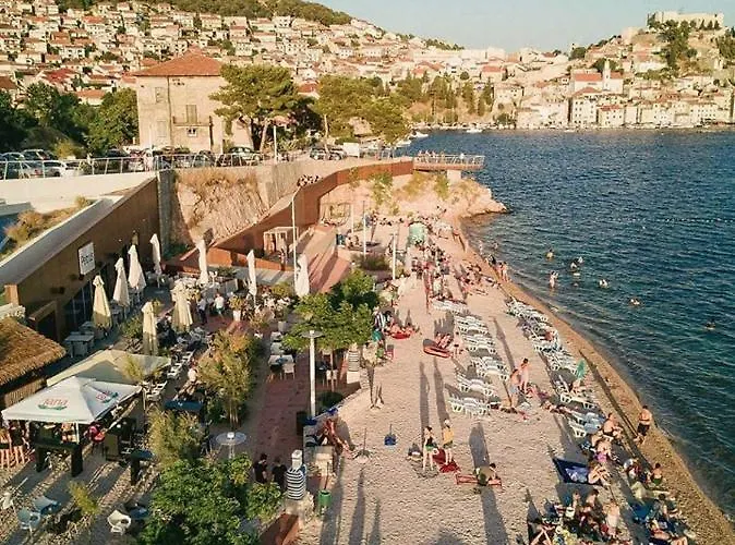 Garden Oasis - Private Garden & Free Parking *