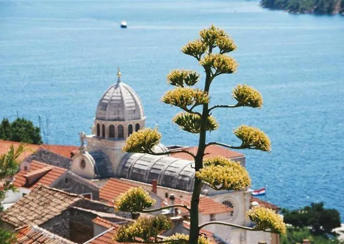 Garden Oasis - Private Garden & Free Parking *